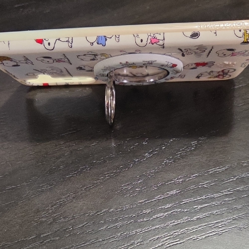 Velvet Caviar Snoopy Multi-Color Phone Ring - Picture 6 of 7
